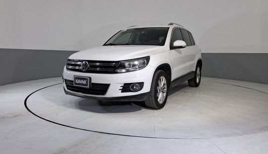 Volkswagen • Tiguan