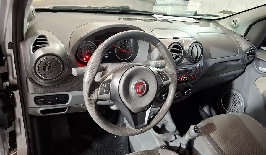 Fiat Palio 1.6 16V ESSENCE Hatchback 2016