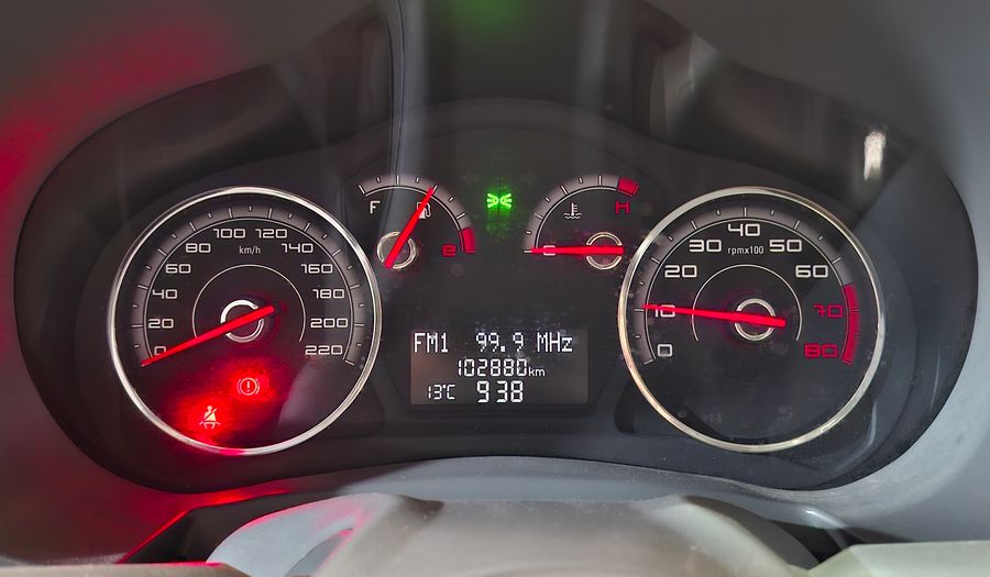 Fiat Palio 1.6 16V ESSENCE Hatchback 2016
