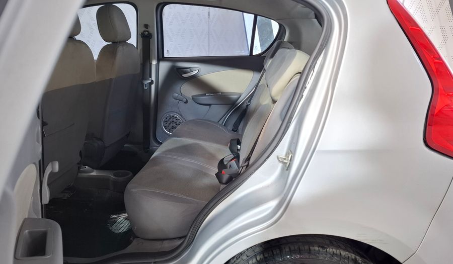 Fiat Palio 1.6 16V ESSENCE Hatchback 2016