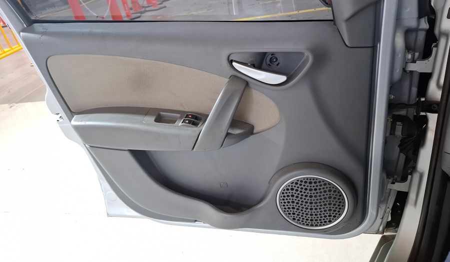 Fiat Palio 1.6 16V ESSENCE Hatchback 2016