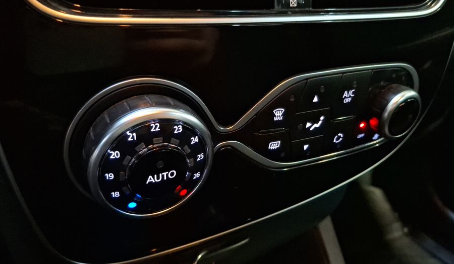 Renault Clio 1.2 EXPRESSION Hatchback 2018