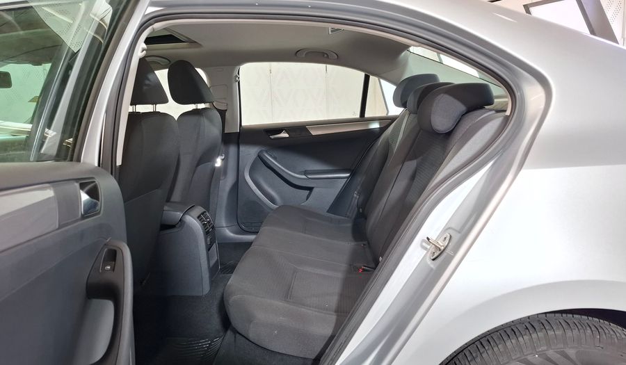 Volkswagen Vento 2.0 TDI 110CV ADVANCE + SUMMER PACKAGE Sedan 2017