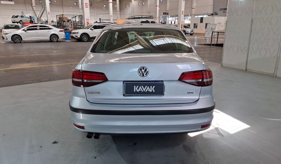 Volkswagen Vento 2.0 TDI 110CV ADVANCE + SUMMER PACKAGE Sedan 2017