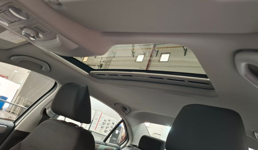 Volkswagen Vento 2.0 TDI 110CV ADVANCE + SUMMER PACKAGE Sedan 2017