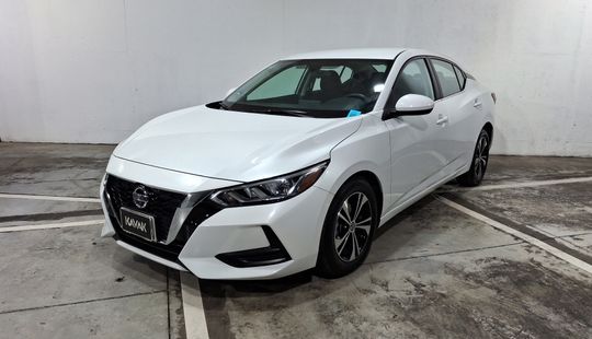 Nissan • Sentra