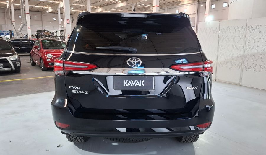 Toyota Sw4 2.8 TDI SRX AUTO 4WD Suv 2023