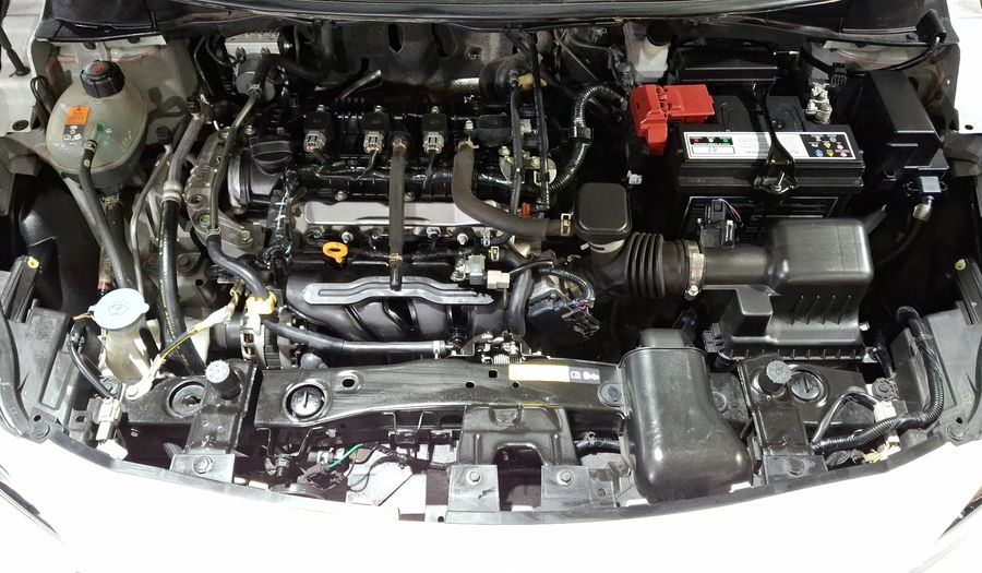 Nissan Versa 1.6 SENSE CVT Sedan 2020