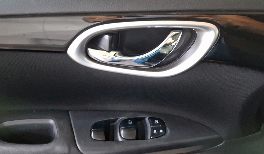 Nissan Sentra 1.8 ADVANCE Sedan 2018