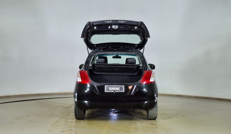 Suzuki Swift 1.4 GL AUTO Hatchback 2013