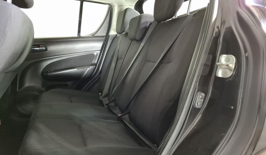 Suzuki Swift 1.4 GL AUTO Hatchback 2013