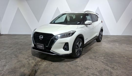 Nissan • Kicks Play