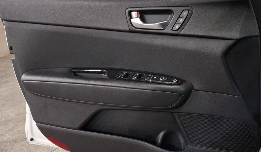 Kia Optima 2.0 TURBO GDI SX AT Sedan 2016