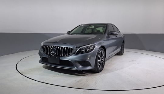 Mercedes Benz • Clase C
