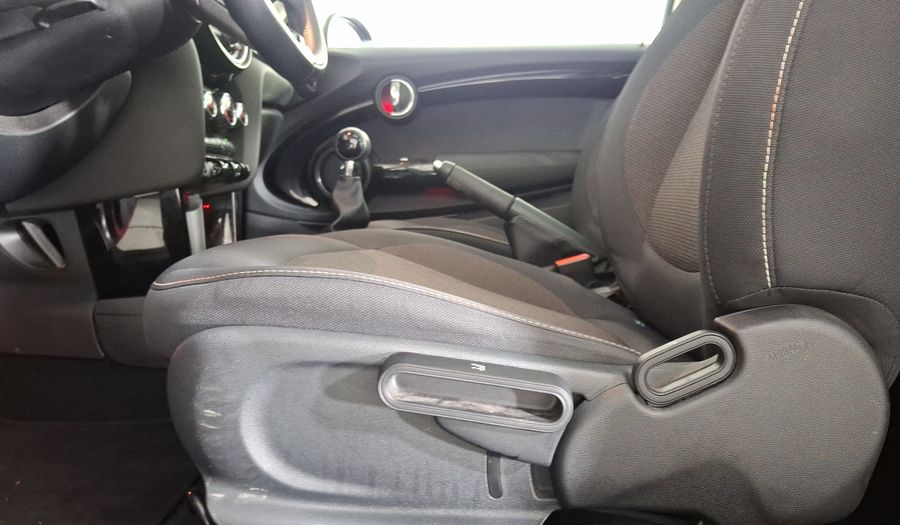 Mini Cooper 1.5 COOPER CHILI Hatchback 2018