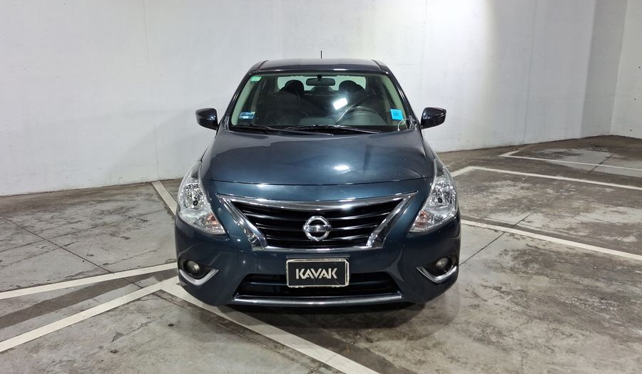Nissan Versa 1.6 EXCLUSIVE AUTO Sedan 2017