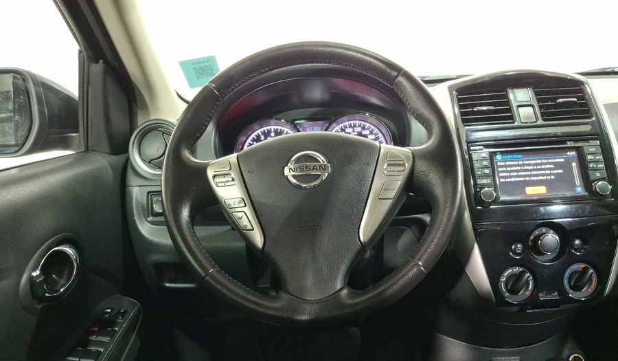 Nissan Versa 1.6 EXCLUSIVE AUTO Sedan 2017
