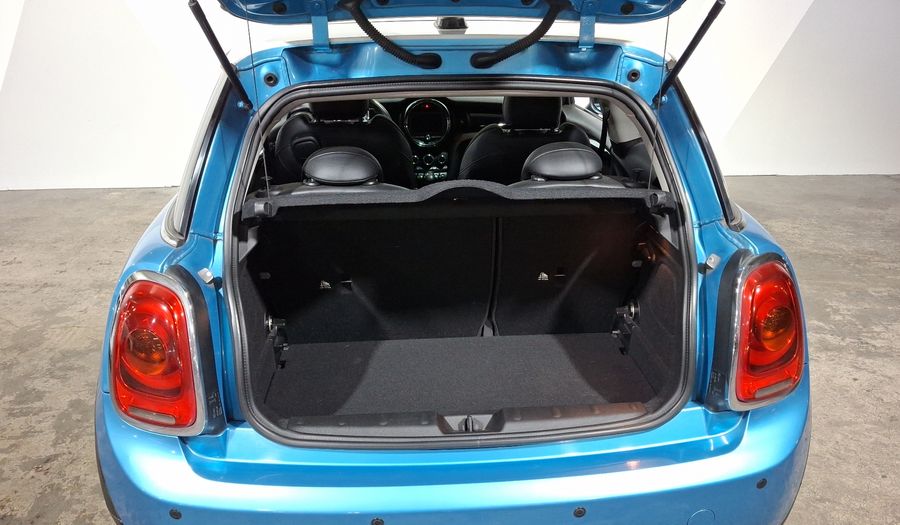 Mini Cooper 1.5 COOPER CHILI AT Hatchback 2017