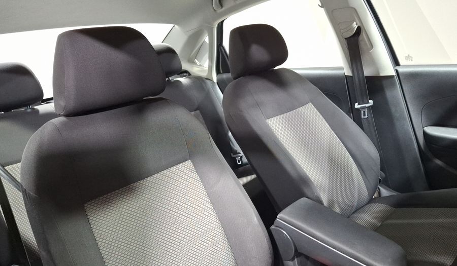 Volkswagen Vento 1.6 COMFORTLINE TIPTRONIC Sedan 2016