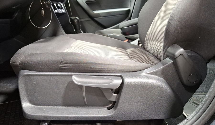 Volkswagen Vento 1.6 COMFORTLINE TIPTRONIC Sedan 2016