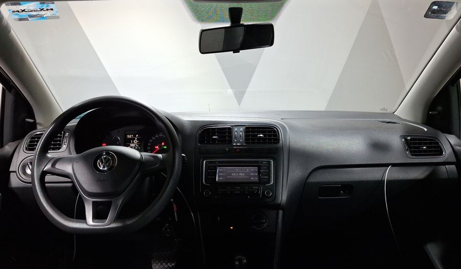Volkswagen Vento 1.6 COMFORTLINE TIPTRONIC Sedan 2016