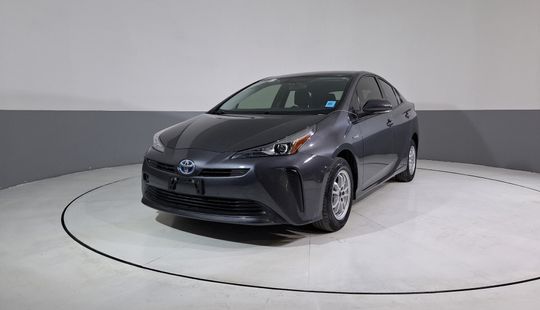 Toyota • Prius