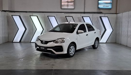 Toyota • Etios
