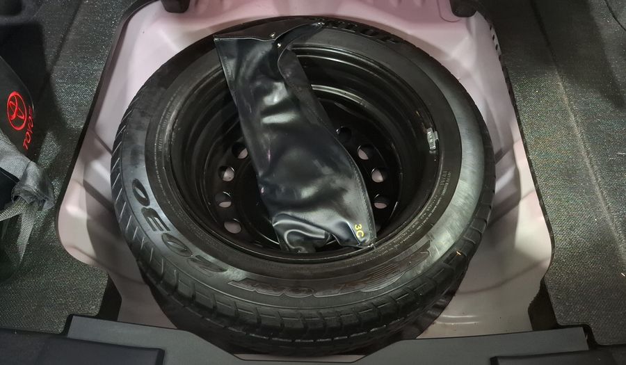 Toyota Yaris 1.5 SEDAN CORE MT Sedan 2017