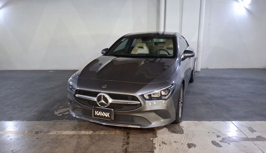 Mercedes Benz • Clase CLA