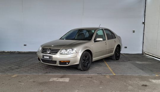 Volkswagen • Bora