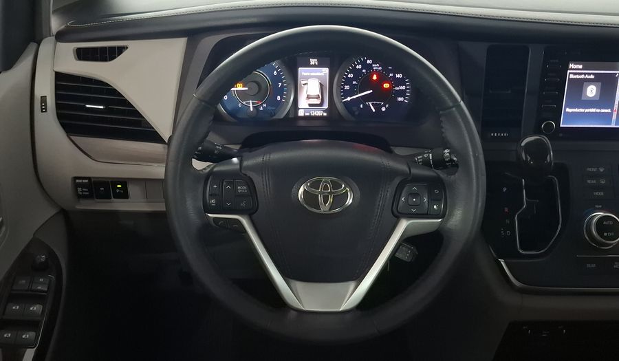 Toyota Sienna 3.5 XLE PIEL AT Minivan 2018