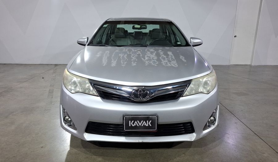 Toyota Camry 2.5 XLE L4 6AT Sedan 2012