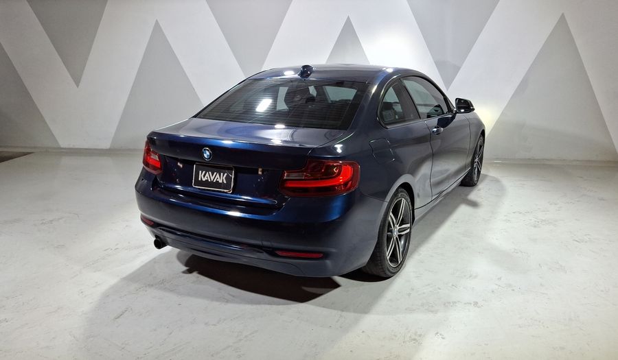 Bmw Serie 2 2.0 220IA SPORT LINE Coupe 2016