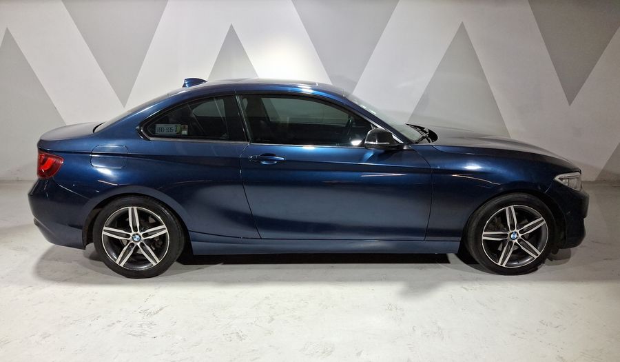 Bmw Serie 2 2.0 220IA SPORT LINE Coupe 2016