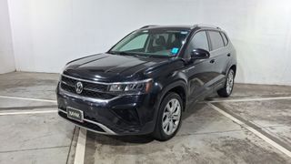 Volkswagen • Taos