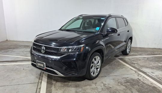 Volkswagen • Taos
