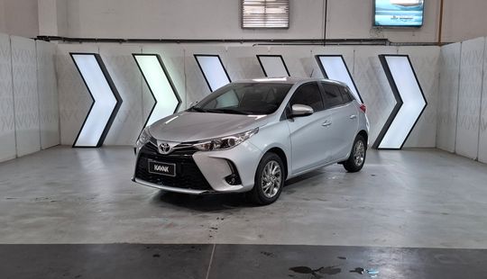 Toyota • Yaris