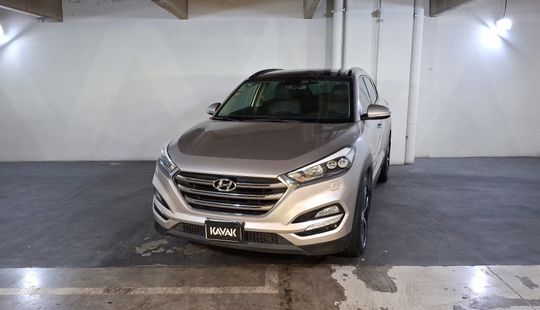 Hyundai • Tucson