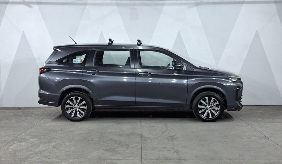 Toyota Avanza 1.5 XLE CVT Minivan 2024
