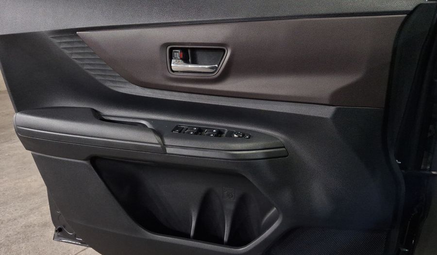 Toyota Avanza 1.5 XLE CVT Minivan 2024