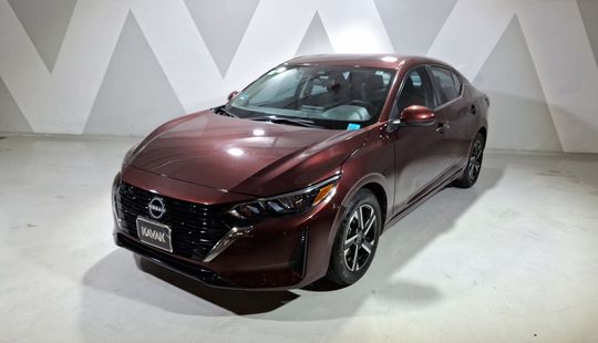 Nissan • Sentra