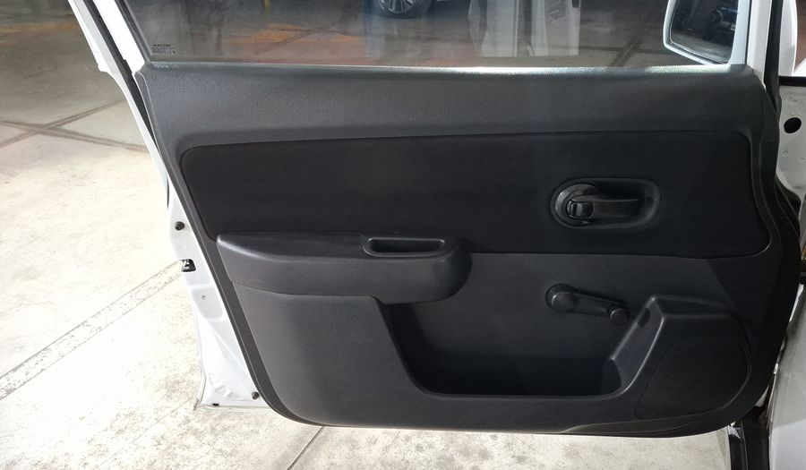 Nissan Tiida 1.8 SENSE MT Sedan 2016
