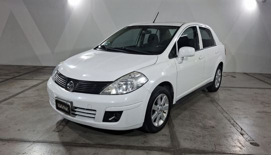 Nissan • Tiida