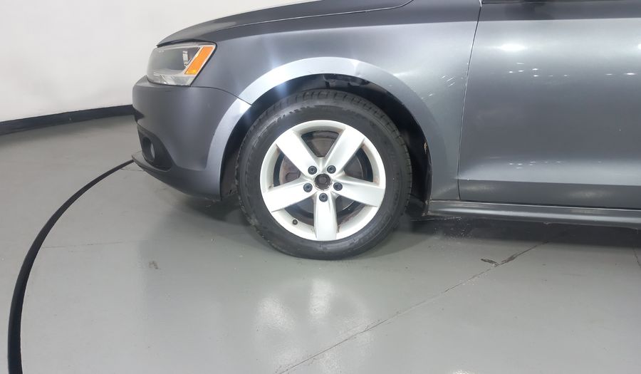 Volkswagen Jetta 2.5 STYLE ACTIVE TIPTRONIC Sedan 2014