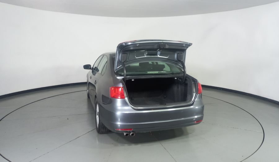 Volkswagen Jetta 2.5 STYLE ACTIVE TIPTRONIC Sedan 2014