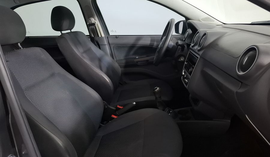 Volkswagen Gol 1.6 5 PTAS. CL A/A Hatchback 2016