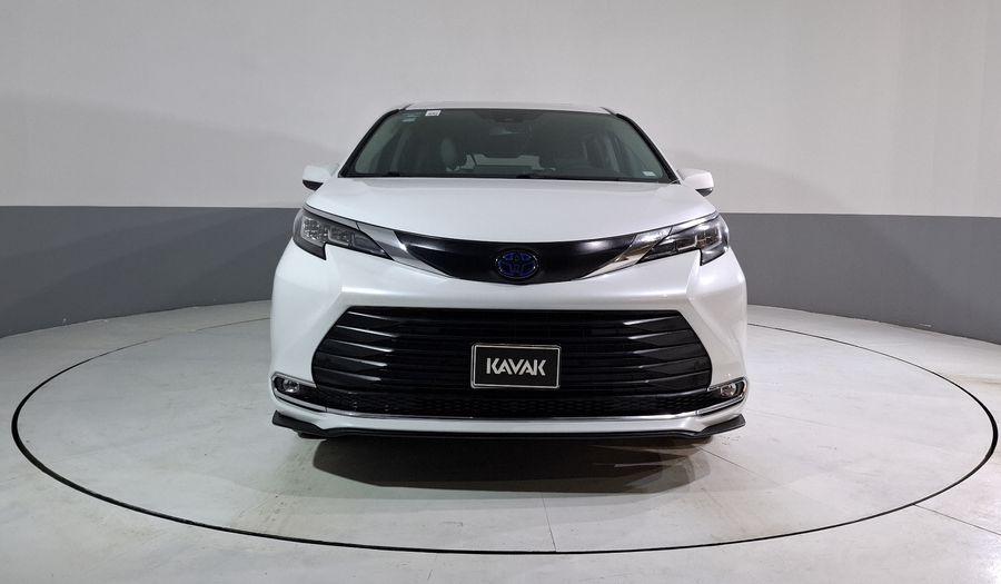 Toyota Sienna 2.5 HEV XLE PIEL AUTO Minivan 2022