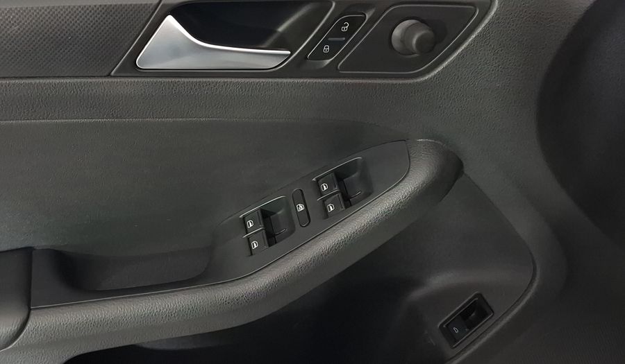 Volkswagen Jetta 2.0 TIP Sedan 2016
