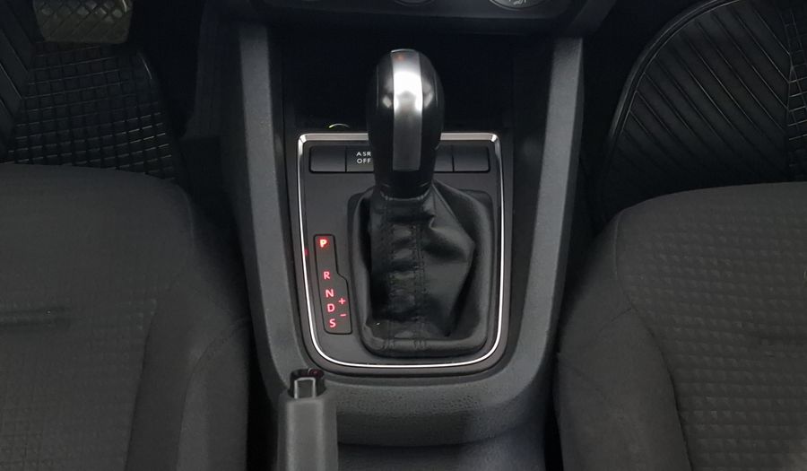 Volkswagen Jetta 2.0 TIP Sedan 2016