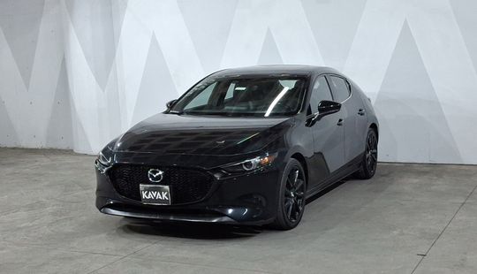 Mazda • Mazda 3